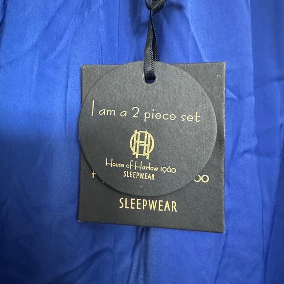 House of Harlow 1960 women’s NWT’s button up long sleeve pajama set. Size large - Picture 8 of 8